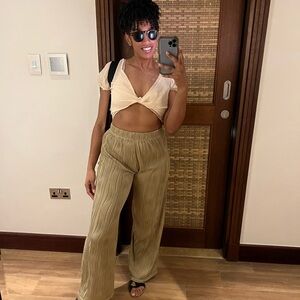 Stylish Khaki Wide-Leg Pants